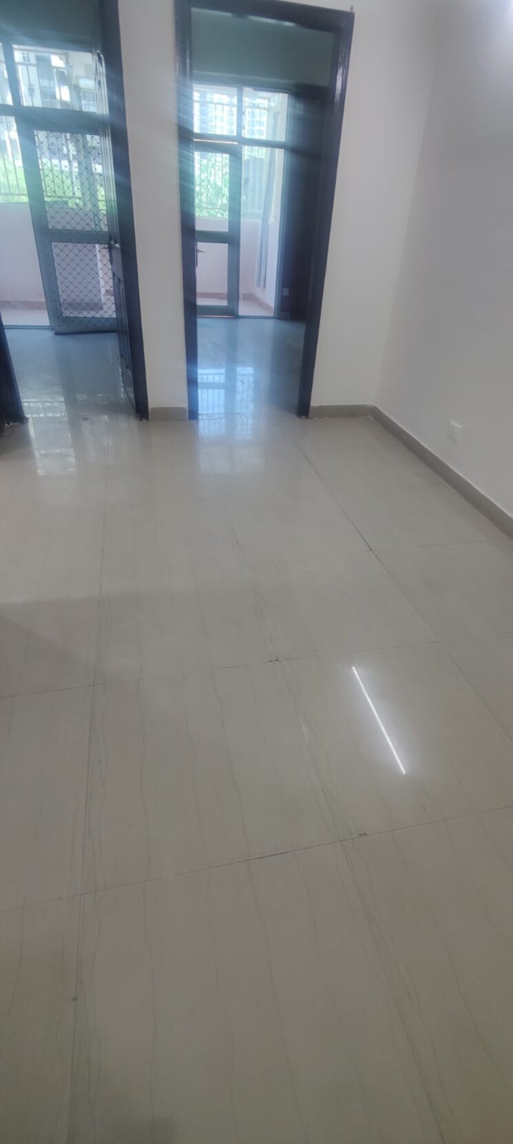 Room, gaur-city-2-14th-avenue 3 Bedroom 719 Sq.Ft. Apartment In Sector 16c Greater Noida Greater Noida 8541433