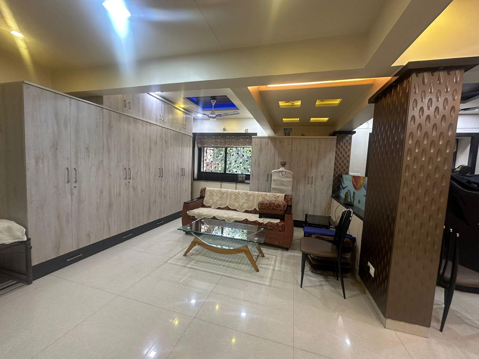 4 BHK 2800 Sq.Ft. Apartment in KUL Kumar Puram