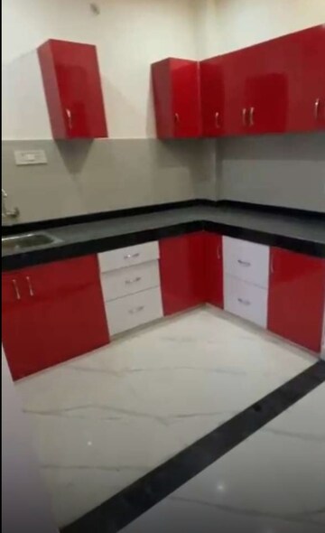 Kitchen in 2 BHK Apartment at Hazratganj – for Rent