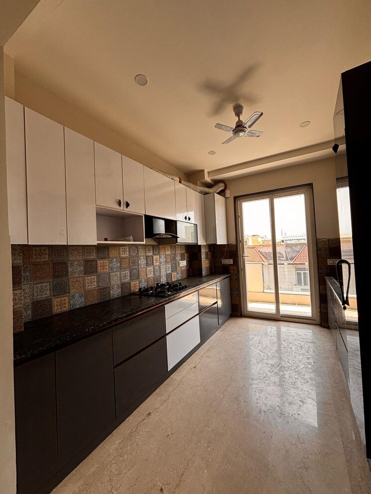 Kitchen, unitech-south-city-1 3 Bedroom 240 Sq.Ft. Builder Floor In South City 1 Gurgaon 8541510