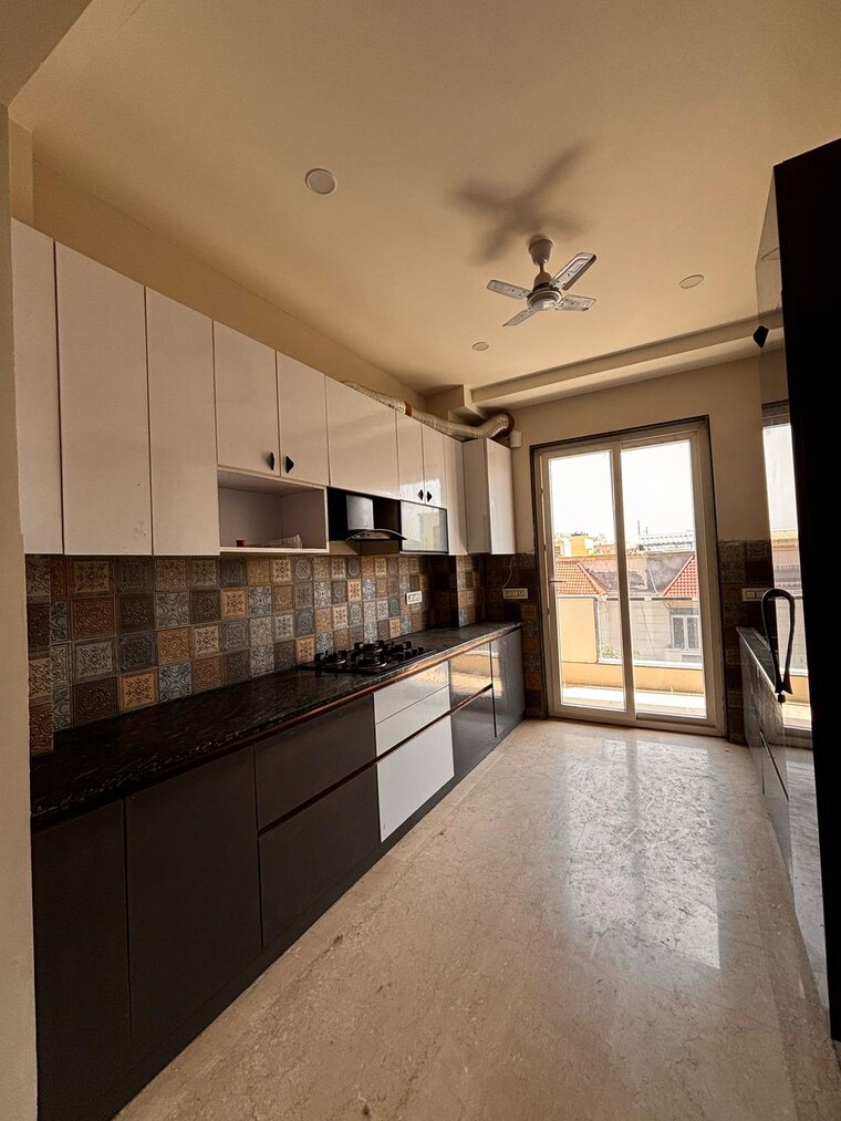 Kitchen, unitech-south-city-1 3 Bedroom 240 Sq.Ft. Builder Floor In South City 1 Gurgaon 8541510