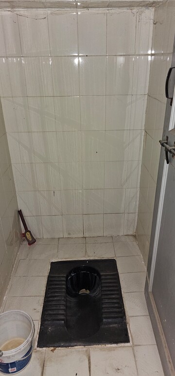 Bathroom in 1 BHK Apartment at Manav Mandir Apartment, Dhankawadi – for Rent