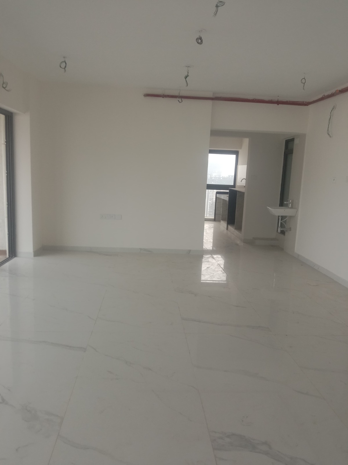 2 BHK 600 Sq.Ft. Apartment in Dev Leo Tower