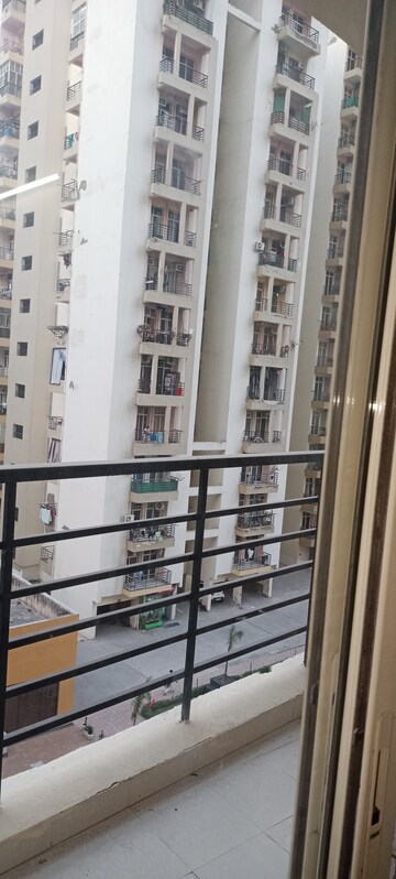 3.5 BHK Apartment – Exterior View View at Assotech Windsor Court, Sector 78 - for Rent