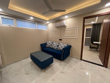 Living Room in 2 BHK Builder Floor at Ansal Sushant Lok I, Sector 43 – for Rent