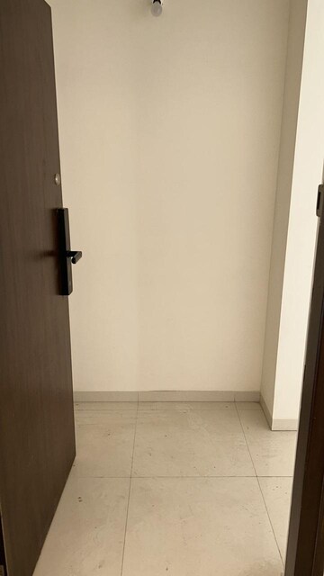 Room in 3 BHK Apartment at Casagrand Lorenza, Kogilu – for Rent