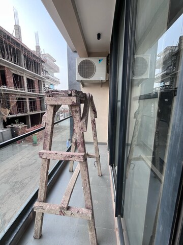 Balcony in 4 BHK Builder Floor at Sector 42 – for Rent