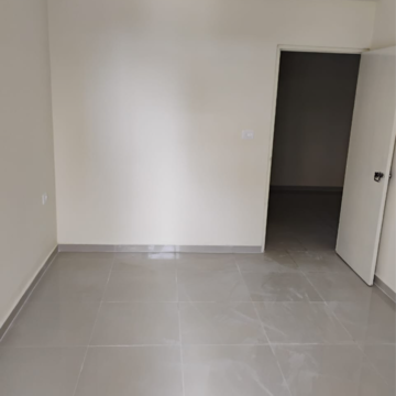 Room in 2 BHK Apartment at Pyramid Pride, Sector 76 – for Rent