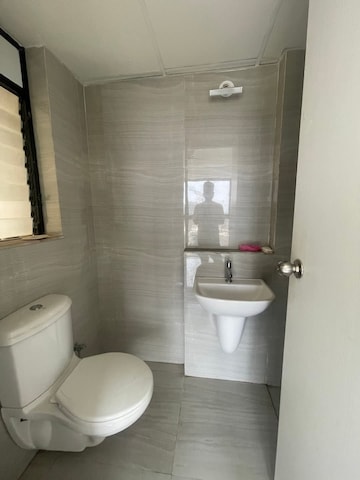 Attached Bathroom in 1.5 BHK Apartment at Runwal Gardens, Dombivli East – for Rent
