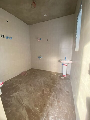 Room in 6+ BHK Independent House at Sector 122 – for Rent