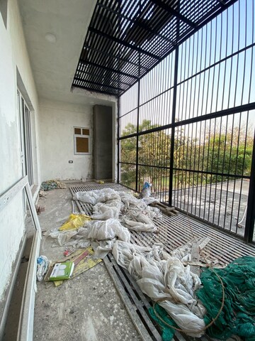 Balcony in 6+ BHK Independent House at Sector 122 – for Rent