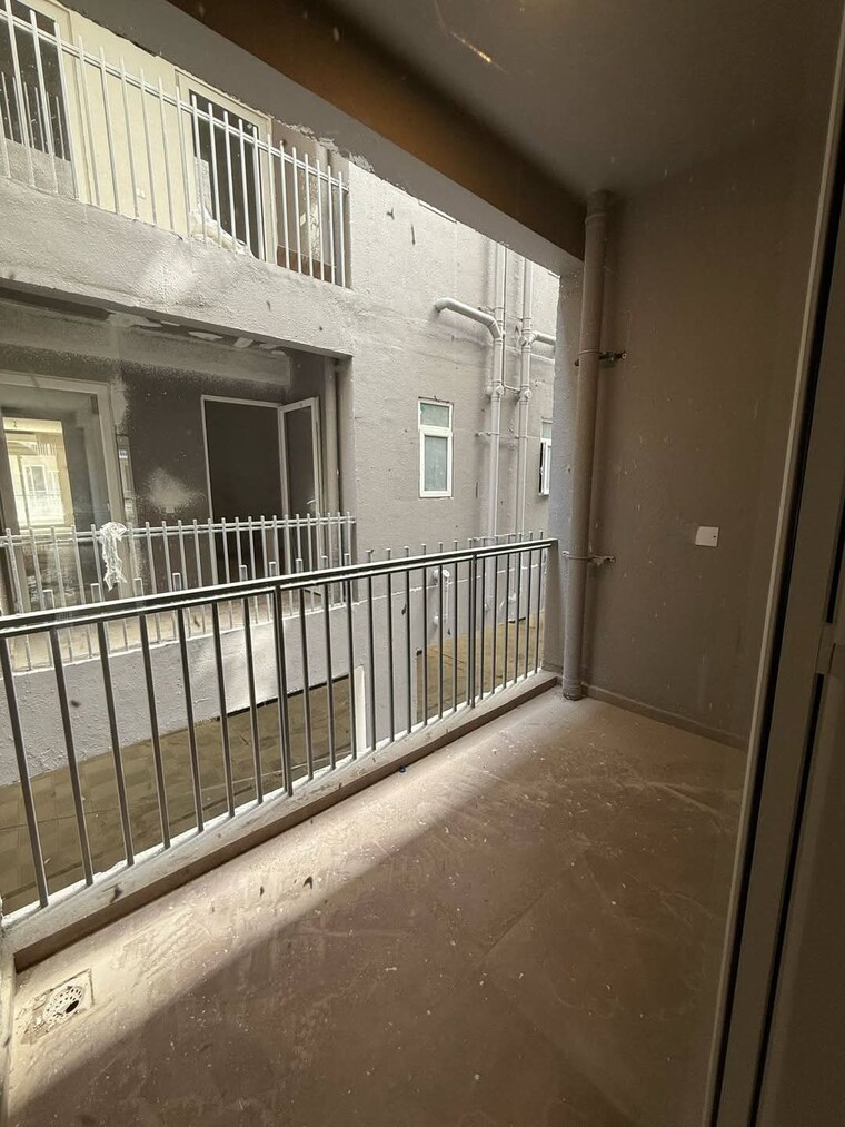 Balcony, smart-world-orchard 3 Bedroom 1680 Sq.Ft. Apartment In Sector 61 Gurgaon 8541840