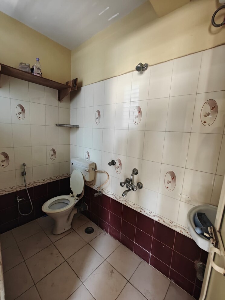 Bathroom, nerul sector 18a 1 Bedroom 600 Sq.Ft. Apartment In Nerul Sector 18a Navi Mumbai 8541897