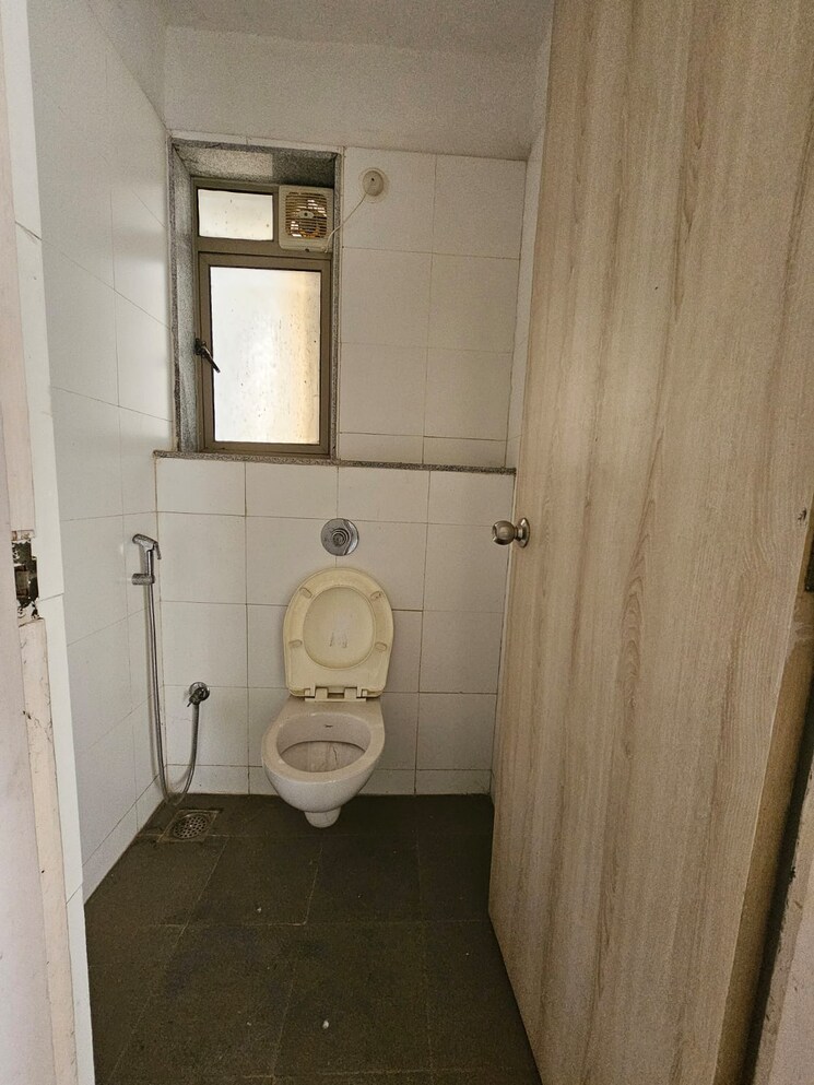 Bathroom, lodha-casa-rio 1 Bedroom 449 Sq.Ft. Apartment In Dombivli East Thane 8541902