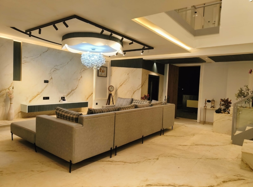 4 BHK + Extra Room 300 Sq.Yd. Villa in Omaxe Silver Birch