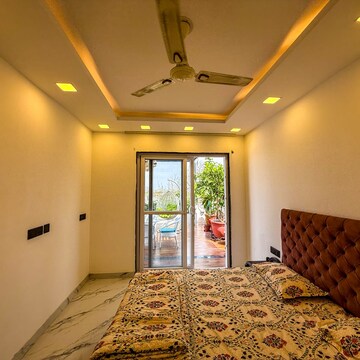 Bedroom in 1.5 BHK Builder Floor at Malviya Nagar – for Rent