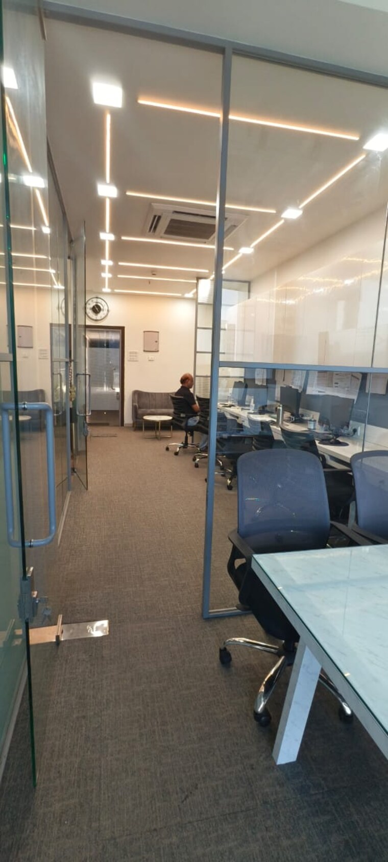 Team Area, remi-commercio Commercial Office Space 866 Sq.Ft. In Andheri West Mumbai 8541998