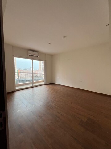 Room in 3 BHK Apartment at Shapoorji Pallonji Joyville Gurgaon, Sector 102 – for Sale