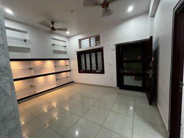 Room in 3 BHK Independent House at Emaar Gomti Greens, Gomti Nagar – for Rent