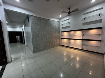 Room in 3 BHK Independent House at Emaar Gomti Greens, Gomti Nagar – for Rent