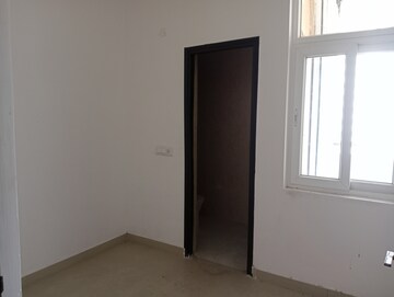 Room in 2 BHK Apartment at Divine Meadows, Sector 108 – for Sale