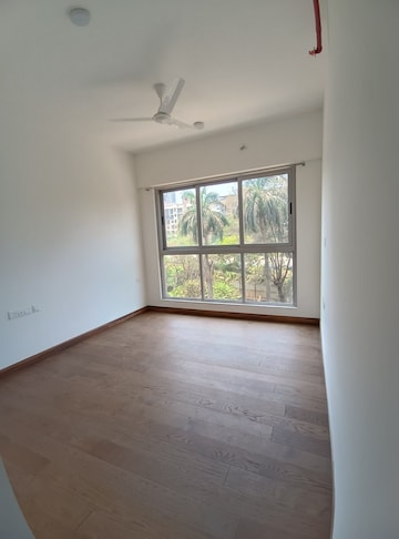 Room in 2 BHK Apartment at Piramal Revanta Ravin, Mulund West – for Rent