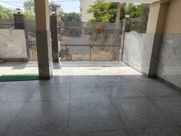 1 RK Apartment For Rent in SAS Tower, Sector 38