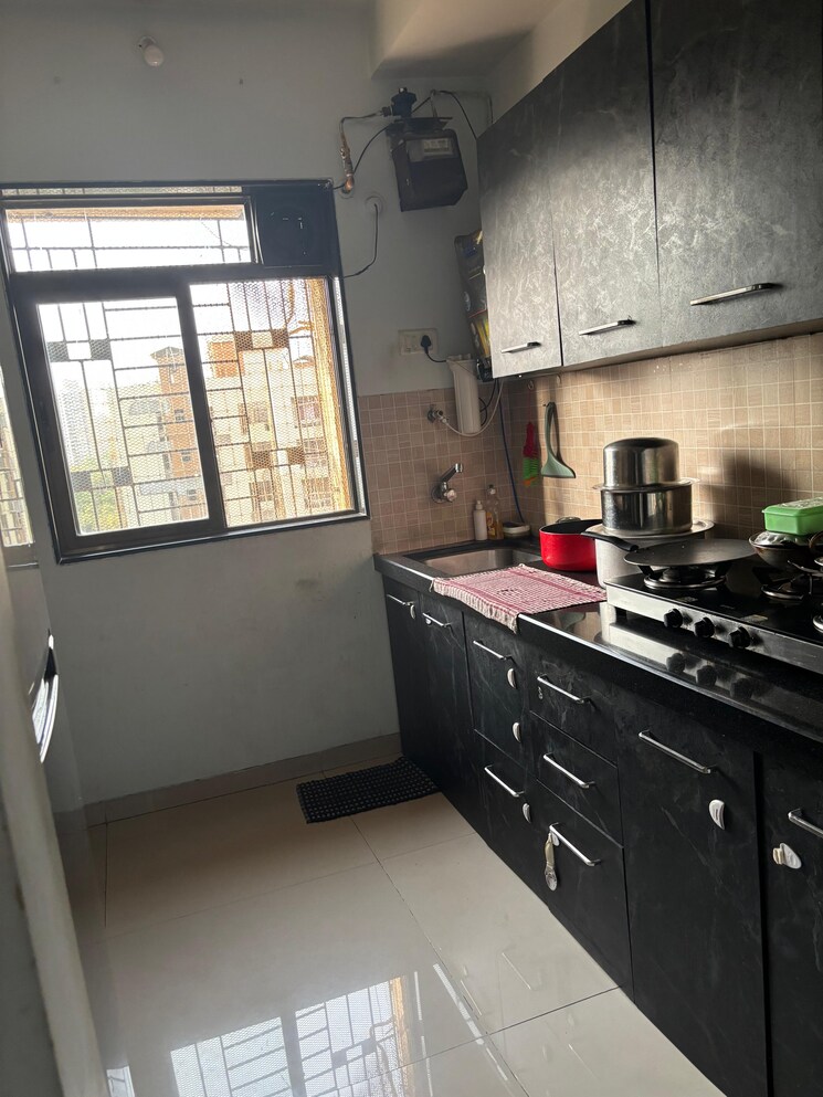 Kitchen, green-square 1 Bedroom 415 Sq.Ft. Apartment In Kasarvadavali Thane 8542299