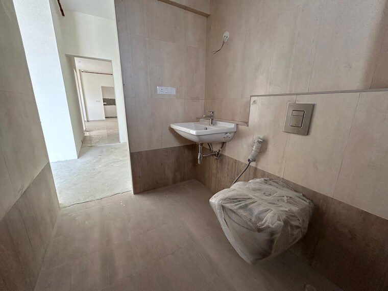 Bathroom, rj-lake-gardenia 3 Bedroom 2175 Sq.Ft. Apartment In Old Madras Road Bangalore 8542373