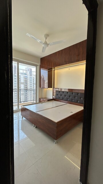 Room in 3 BHK Apartment at ROF Aalayas Phase 2, Sector 102 – for Rent