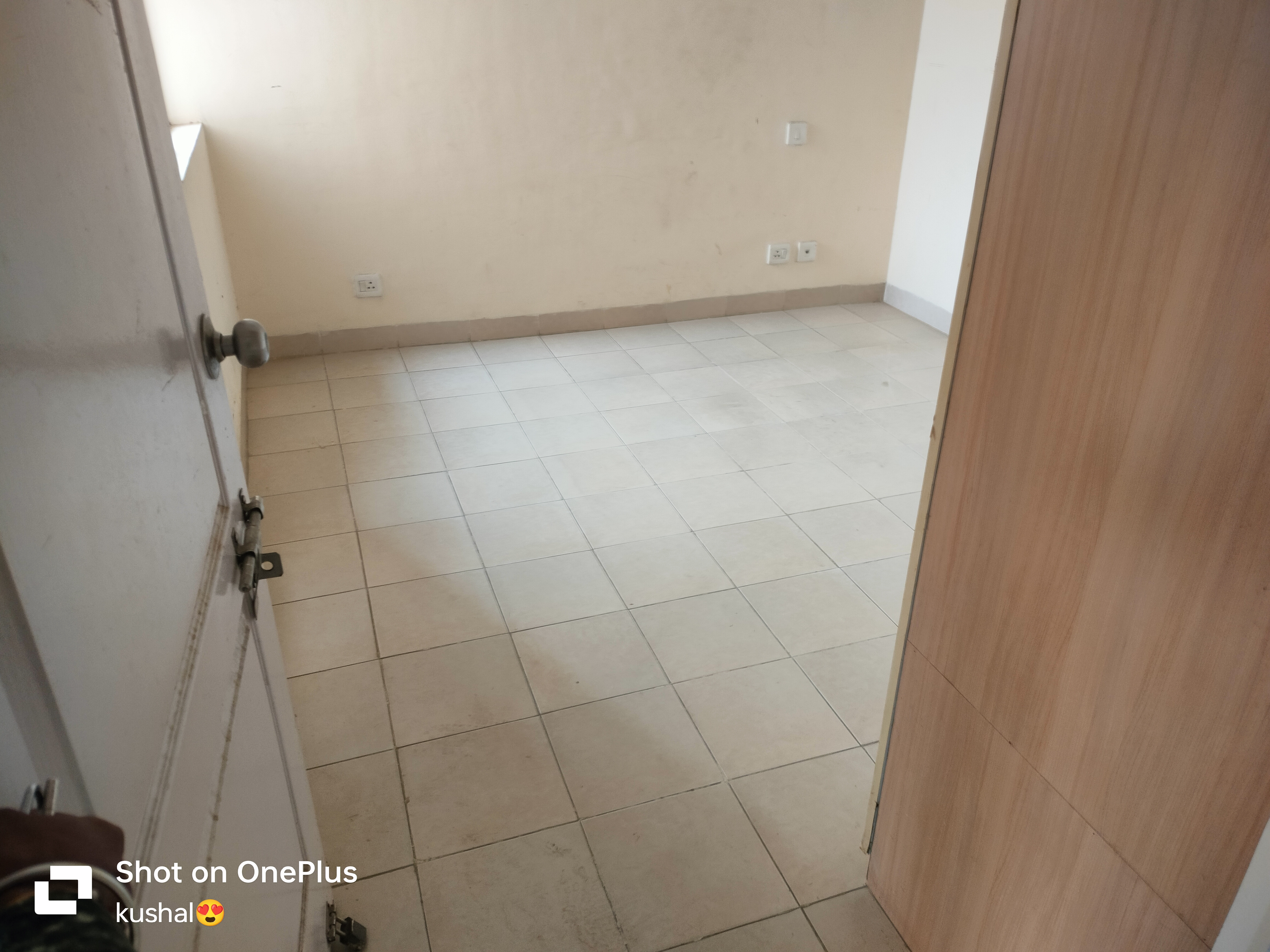 2 BHK + Pooja Room 1200 Sq.Ft. Apartment in Ansal Paradise Crystal