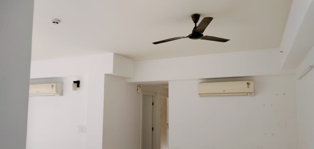 3 BHK 1818 Sq.Ft. Apartment in DLF Regal Gardens