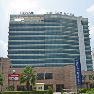  Office Space For Rent in Emaar The Palm Square, Sector 66