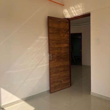 Room in 2 BHK Apartment at Je And Vee Om Trimurti, Dindoshi – for Rent