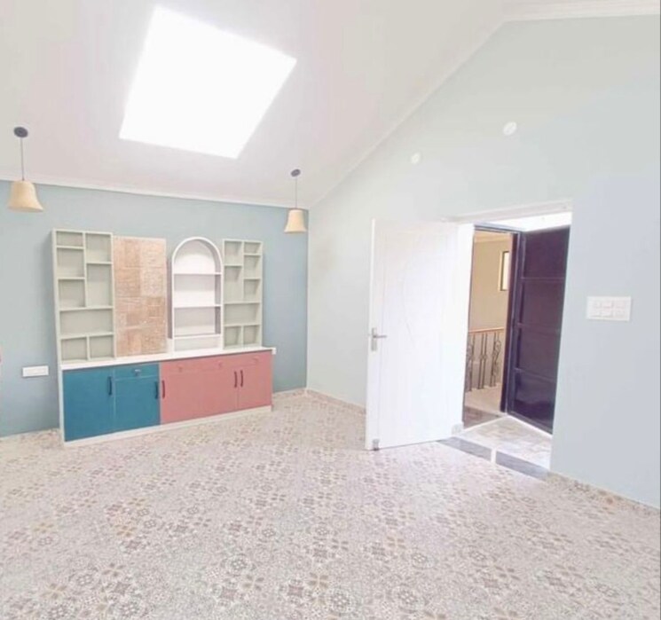 Room, sahastradhara road 3 Bedroom 137 Sq.Yd. Villa In Sahastradhara Road Dehradun 8542627