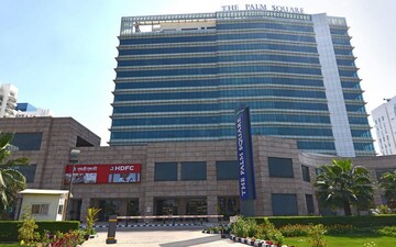 Co-working Space For Rent in Emaar The Palm Square, Sector 66