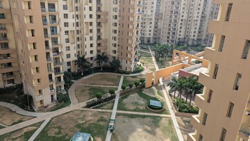 3.5 BHK Apartment For Rent in Unitech Fresco, Sector 50