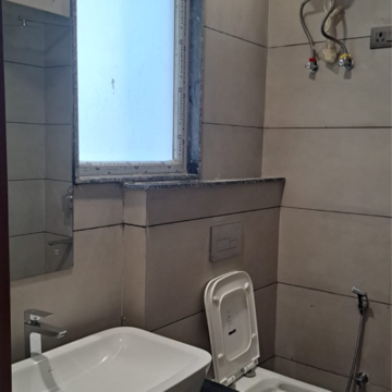 Bathroom in 3.5 BHK Villa at Sector 23 – for Rent