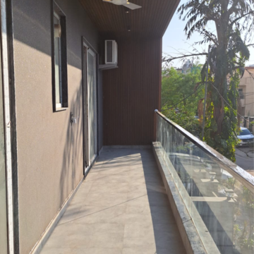 Balcony in 3.5 BHK Villa at Sector 23 – for Rent