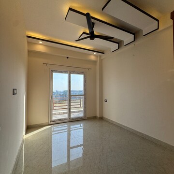 Room in 2 BHK Apartment at Sahastradhara Road – for Sale