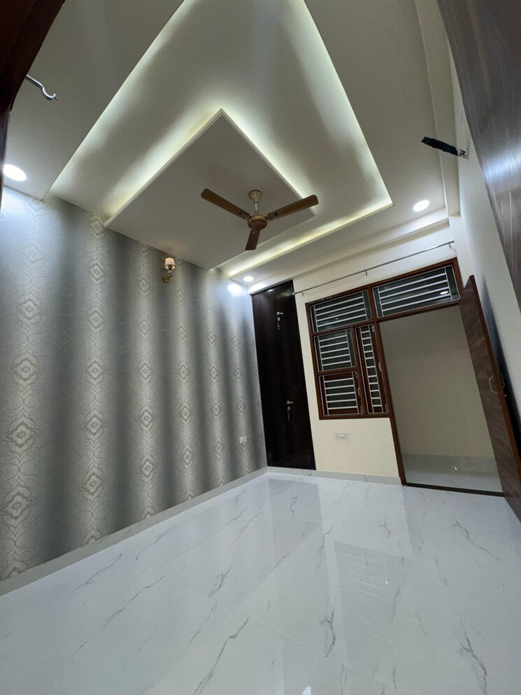 Room, kalwar road 3 Bedroom 111 Sq.Yd. Independent House In Kalwar Road Jaipur 8543042