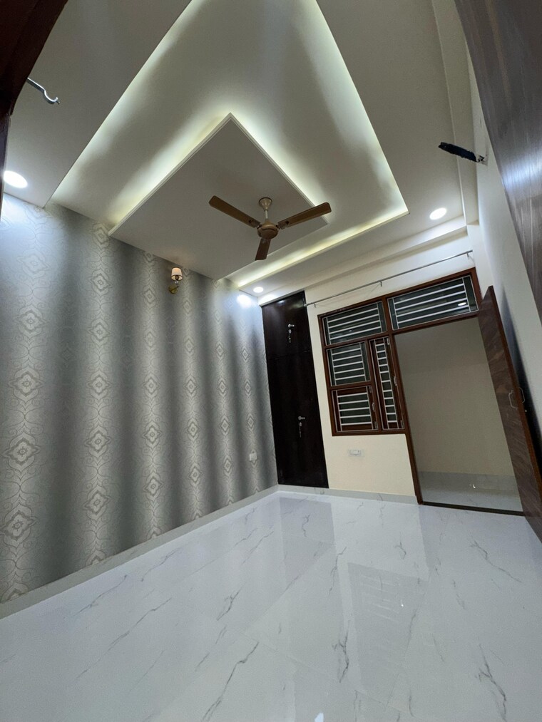 Room, kalwar road 3 Bedroom 111 Sq.Yd. Independent House In Kalwar Road Jaipur 8543042