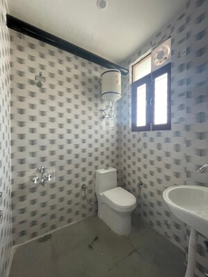 Bathroom in 3 BHK Apartment at Tata Primanti-Tower Residences, Sector 72 – for Sale