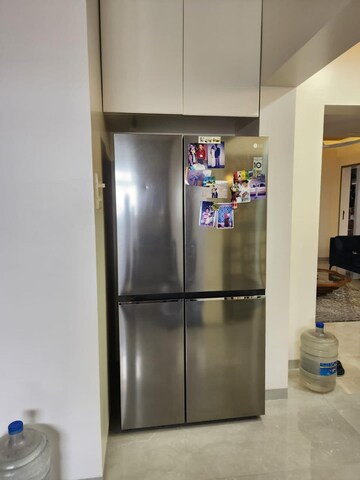 Furnished Amenities in 3.5 BHK Apartment at Parmar Garden, Wanwadi – for Rent