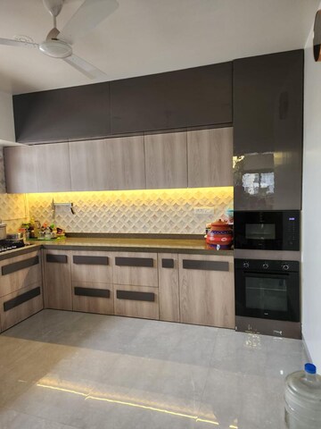 Bedroom in 3.5 BHK Apartment at Parmar Garden, Wanwadi – for Rent