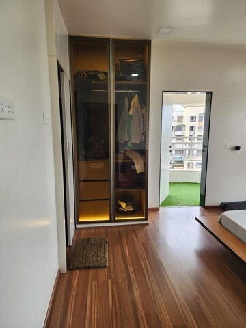 Furnished Amenities in 3.5 BHK Apartment at Parmar Garden, Wanwadi – for Sale