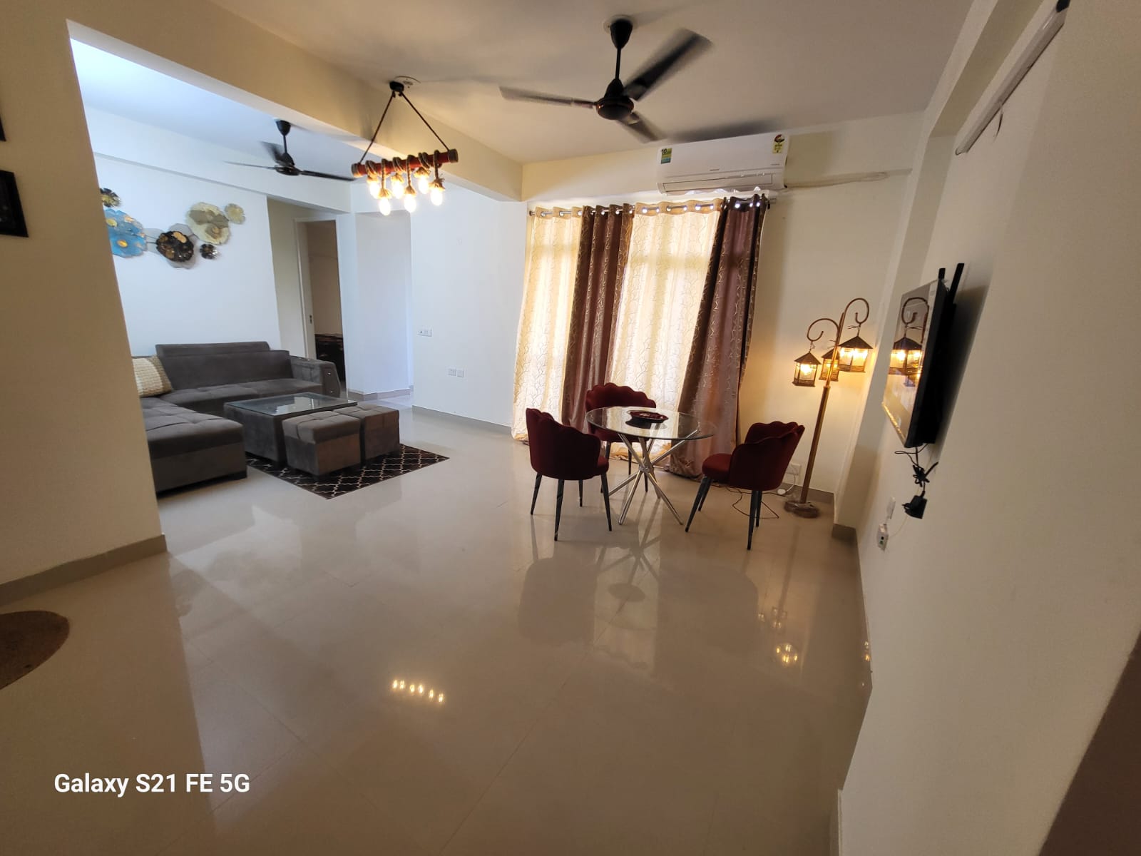 4 BHK + Servant Room Penthouse For Sale in Salcon The Verandas