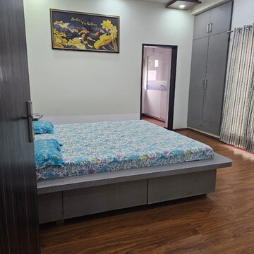 Bedroom in 4 BHK Apartment at Sunshine Helios, Sector 78 – for Rent