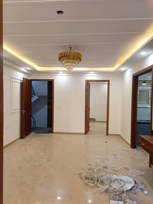 Room in 4 BHK Builder Floor at Chattarpur – for Sale