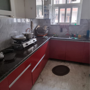 Kitchen in 2.5 BHK Builder Floor at Sector 23 – for Rent
